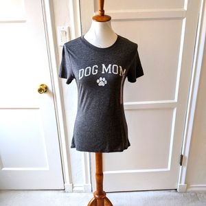 Modern Lux Dog mom t shirt NWT Size small